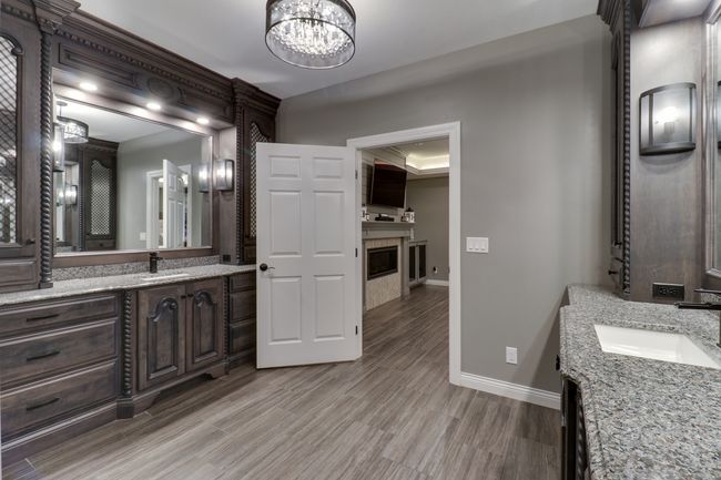 104 S Spencer St, House other with 4 bedrooms, 5 bathrooms and 4 parking in Lexington IL | Image 31