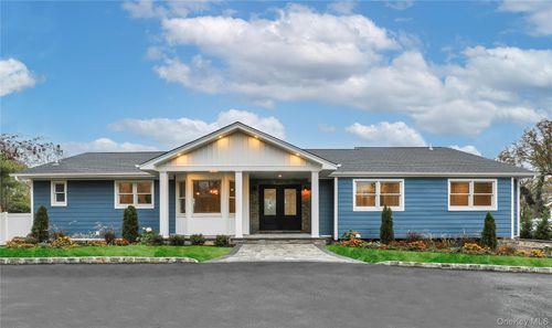 9 Susan Ln, Dix Hills, NY, 11746-5140 | Card Image