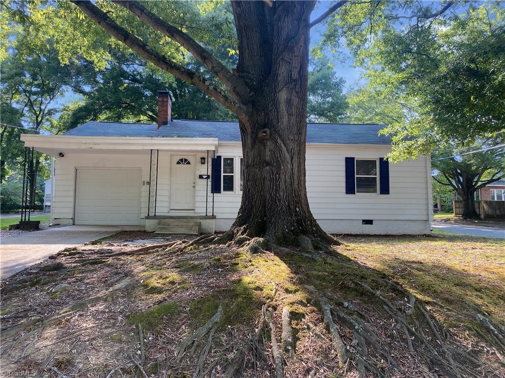 Saint John St, Burlington, NC 27217