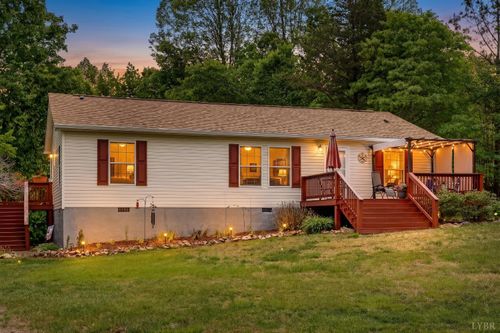 1512 Miller Lake Rd, Burkeville, VA, 23922-3014 | Card Image