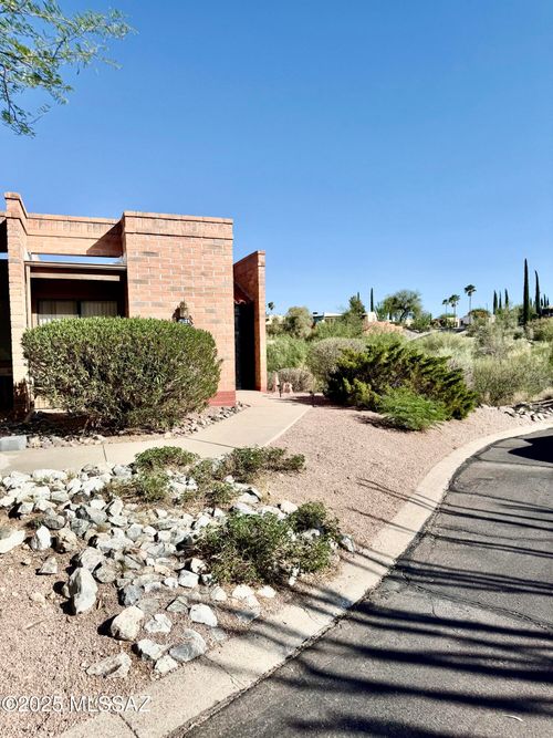 2525 S Calle Del Dante, Green Valley, AZ, 85622-8277 | Card Image