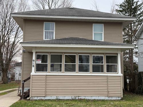 918 E Bowman St, South Bend, IN, 46613-2904 | Card Image