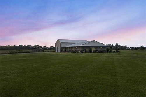 972 County Road 14004, Adrian, MO, 64720-4562 | Card Image