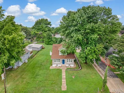 611 Market St, Waterloo, IL, 62298-1013 | Card Image