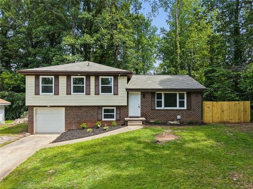 498 Queen Aliese Ln, Jonesboro, GA, 30236-1757 | Card Image