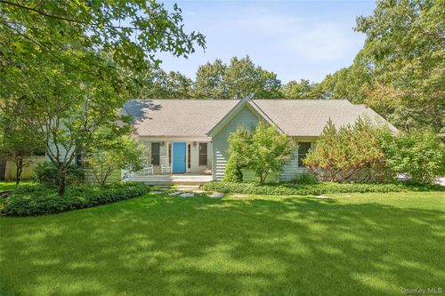 14 Hildreth Rd, Hampton Bays, NY, 11946-1109 | Card Image