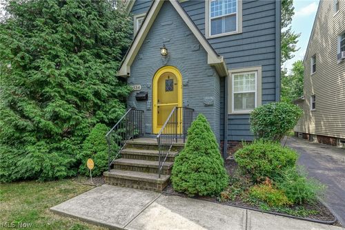 3534 Cedarbrook Rd, Cleveland Heights, OH, 44118-3034 | Card Image
