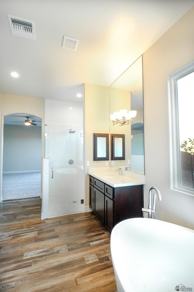 14839 E 46 Th Loop, House other with 0 bedrooms, 3 bathrooms and 3 parking in Yuma AZ | Image 15