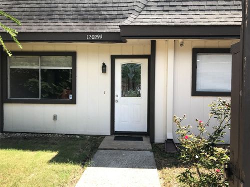 12029 Greenwood Forest Dr, Houston, TX, 77066-2835 | Card Image