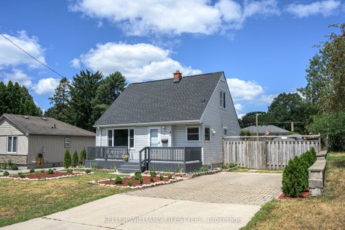 40 Magee St, London, ON, N5W1C7 | Card Image