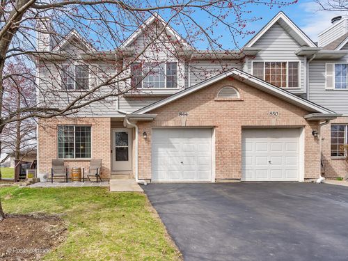 844 N 1st St, Elburn, IL, 60119-8972 | Card Image