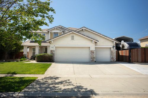 5600 Stonehaven Dr, Marysville, CA, 95901-8324 | Card Image