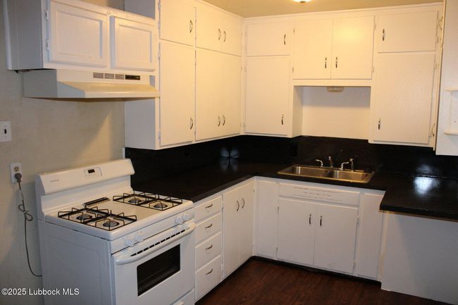 3119 Jarvis St, House other with 3 bedrooms, 1 bathrooms and null parking in Lubbock TX | Image 5
