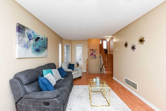 20 Saddletree Trail, House other with 2 bedrooms, 1 bathrooms and 5 parking in Brampton ON | Image 7