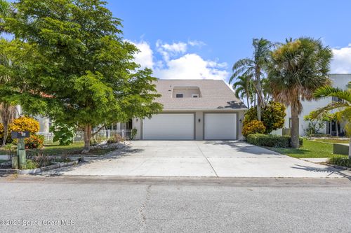 805 W Central Blvd, Cape Canaveral, FL, 32920-4317 | Card Image