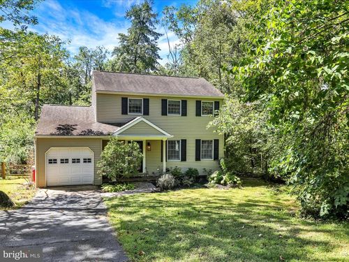 1240 Wooded Way, POTTSTOWN, PA, 19464-2548 | Card Image