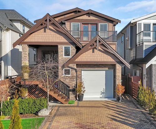 221 Campbell St, New Westminster, BC, V3M5K8 | Card Image