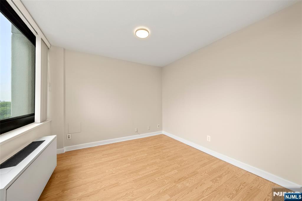 Residential Lease in Fort Lee 5