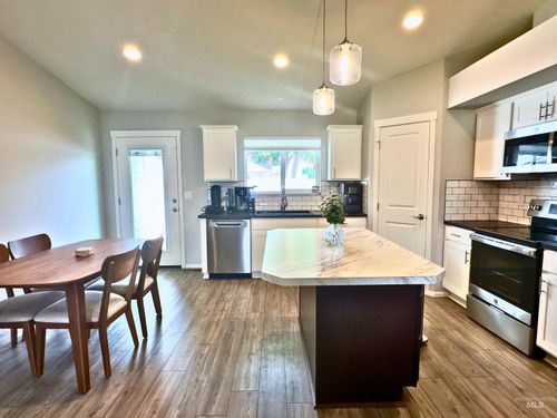 2033 Springsnow Ct, Clarkston, WA, 99403-8000 | Card Image