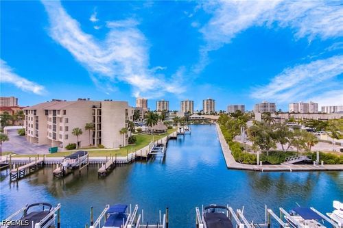 473-4571 Bay Beach Ln, FORT MYERS BEACH, FL, 33931-4982 | Card Image