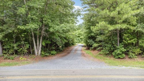 1090 Old River Rd, Carthage, NC, 28327-7704 | Card Image