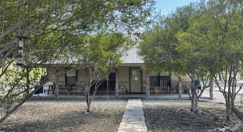 197 N Tomahawk Way, Concan, TX, 78838 | Card Image