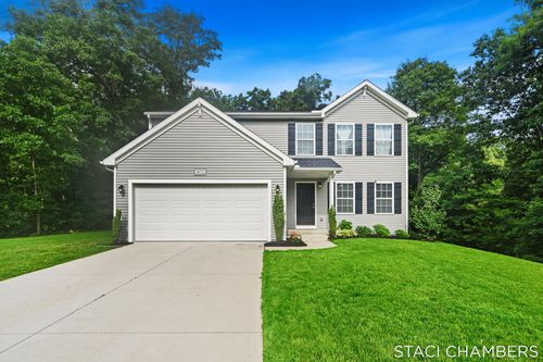 1672 E Ryan Woods Cir, Allegan, MI, 49010-8999 | Card Image