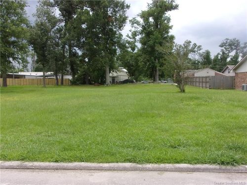 2001 Olene Dr, Sulphur, LA, 70663-5237 | Card Image