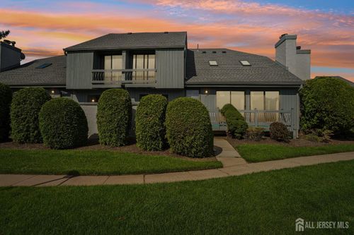 47 Linda Ln, Edison, NJ, 08820-1193 | Card Image