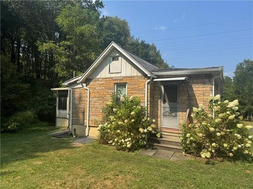 220 Old Plank Rd, Butler, PA, 16002-3810 | Card Image