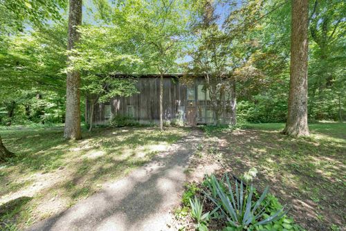 890 Sycamore Lake Dr, Evansville, IN, 47712-3628 | Card Image