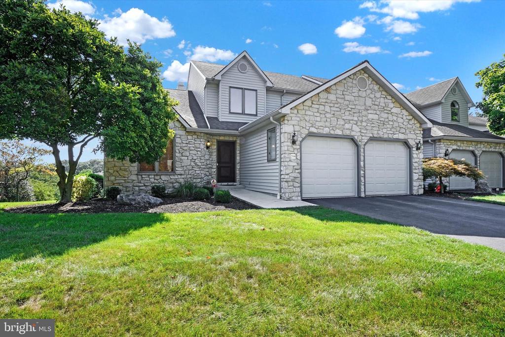 Fairway Dr, York, PA 17402