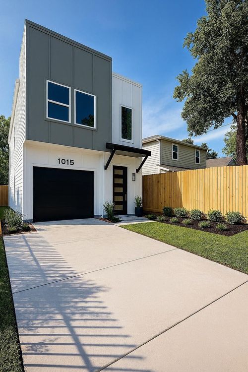 1015 Ellington St, Houston, TX, 77088-5133 | Card Image