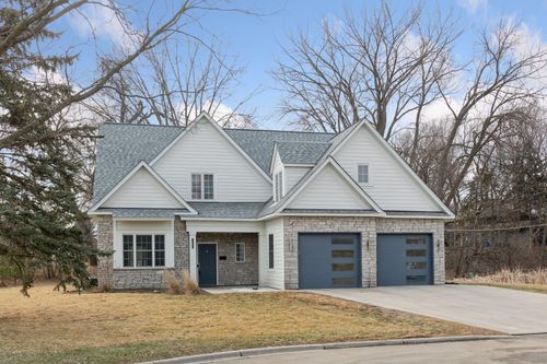 1032 Gardner Street E, Wayzata, MN, 55391 | Card Image