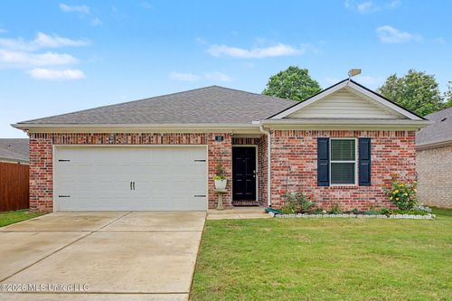 26 Lee Creek Ln, Byhalia, MS, 38611-1102 | Card Image