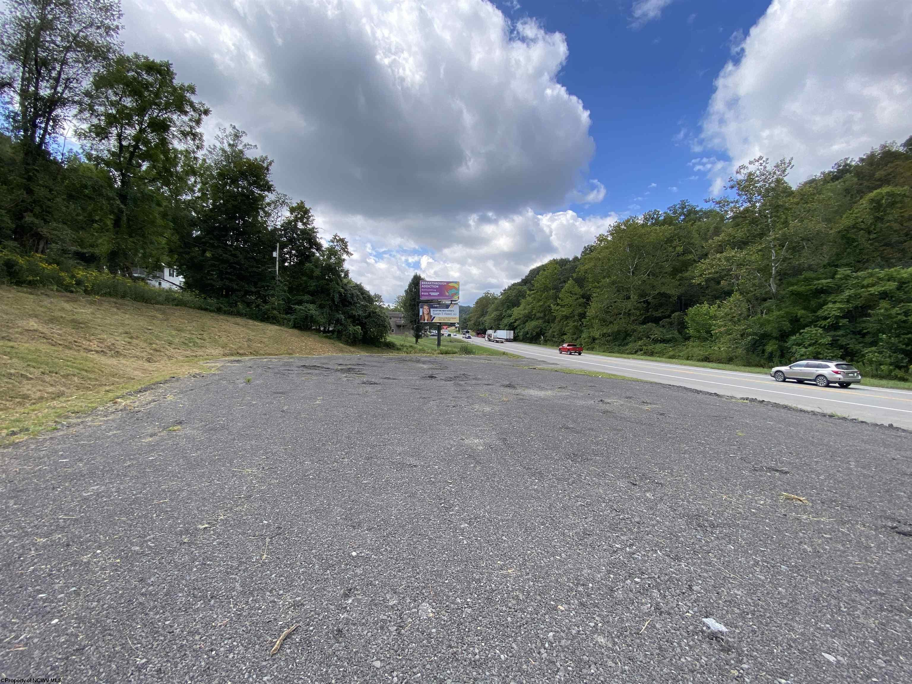 691 George Washington Hwy, Grafton, WV 26354