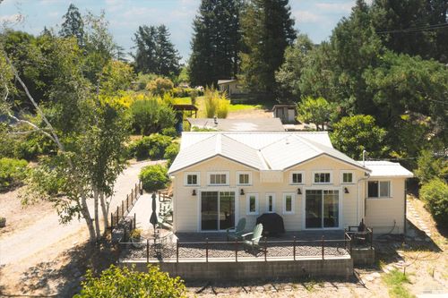 7739 Lynch Rd, Sebastopol, CA, 95472-4640 | Card Image