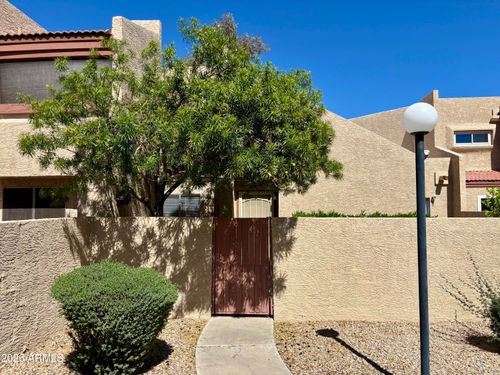 4213 W Calavar Rd, Phoenix, AZ, 85053-5390 | Card Image