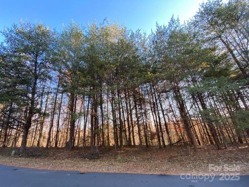 1438 Windemere Ln, Hickory, NC, 28602-9216 | Card Image