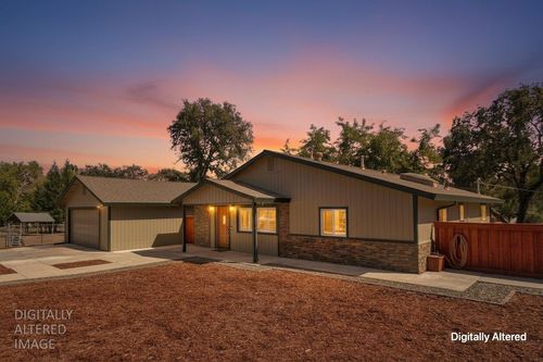 3840 Valle Vista Rd, Carmichael, CA, 95608-2731 | Card Image