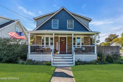 1301 Bay Ave, Point Pleasant Boro, NJ, 08742-4018 | Card Image