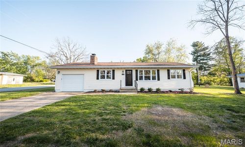 122 Sackett St, Licking, MO, 65542-9881 | Card Image