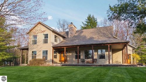 7385 Gabrielle Ct, Saint Helen, MI, 48656-9212 | Card Image