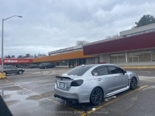 m-g-gf-15 Manominee Street, Huntsville, ON, P1H1H2 | Card Image