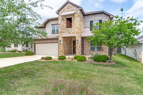 71 Mariposa Pkwy W, Boerne, TX, 78006-2220 | Card Image