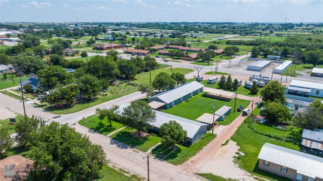 500 S 7 Th St, Home with 16 bedrooms, 8 bathrooms and 8 parking in Haskell TX | Image 24