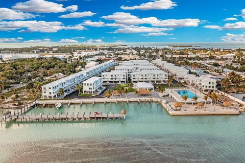 apt-37-10877 Overseas Hwy, Marathon, FL, 33050-3435 | Card Image