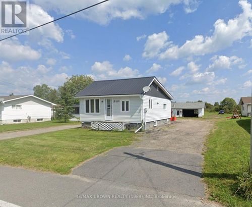 209 Ross Rd, Smooth Rock Falls, ON, P0L2B0 | Card Image