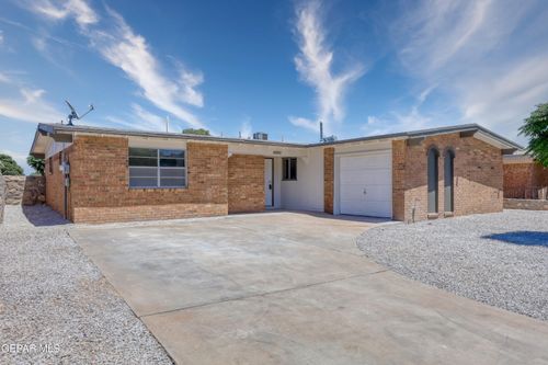 10436 Orpheus Dr, El Paso, TX, 79924-2215 | Card Image