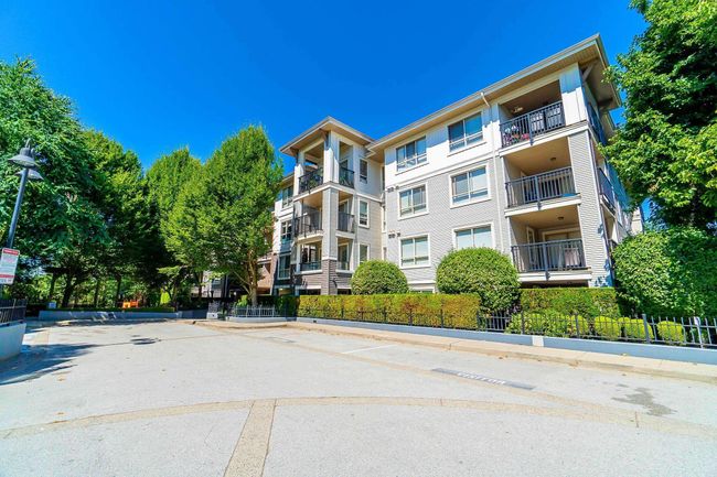 d108 - 8929 202 Street, Condo with 1 bedrooms, 1 bathrooms and 2 parking in Langley BC | Image 3